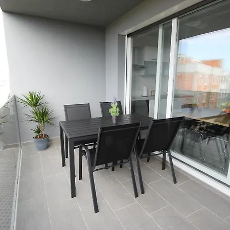 Sunshine Bay Apartment Nin