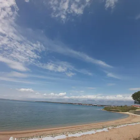 Sunshine Bay Apartment *